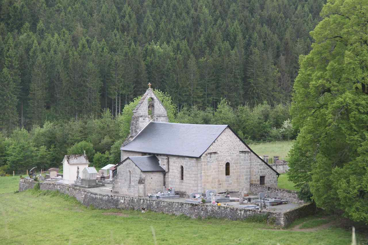 L' église de L'Eglise aux Bois en Corrèze