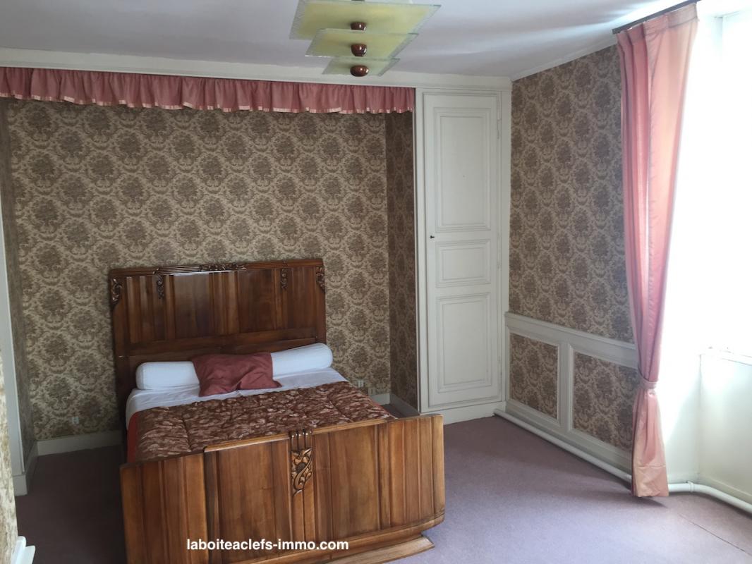 Bourganeuf chambre 2